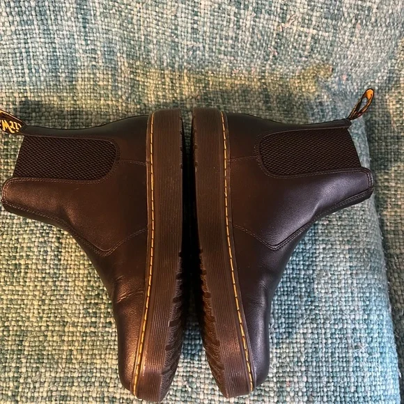 Dr. Martens 2976 Chelsea Boot - Women's Color Black Size 9 - Picture 5 of 8